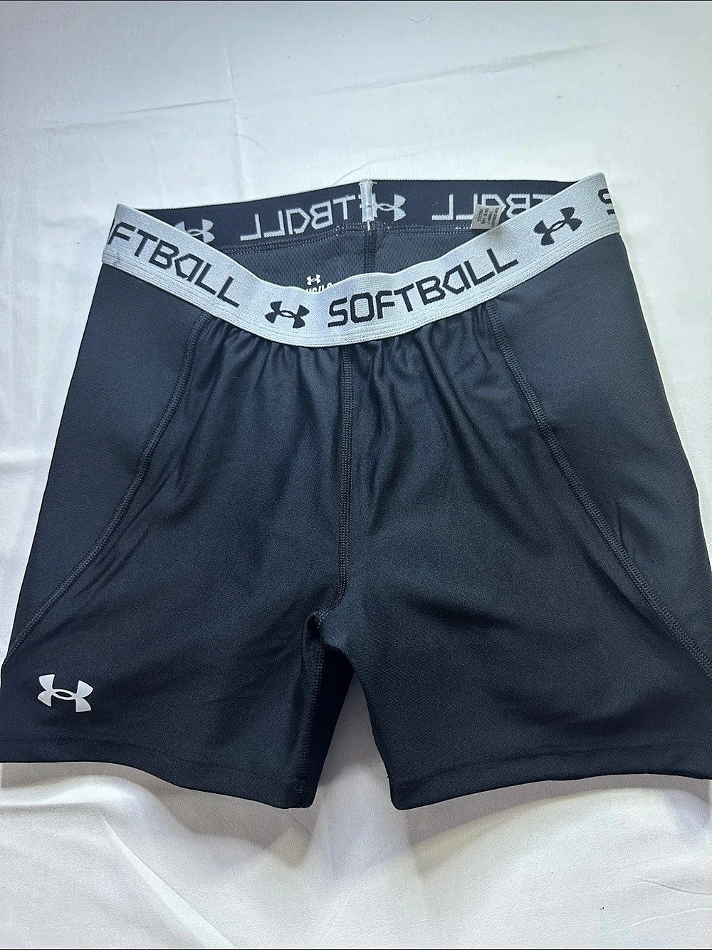 Under Armour Girls Black Athletic Softball Slider Shorts Large